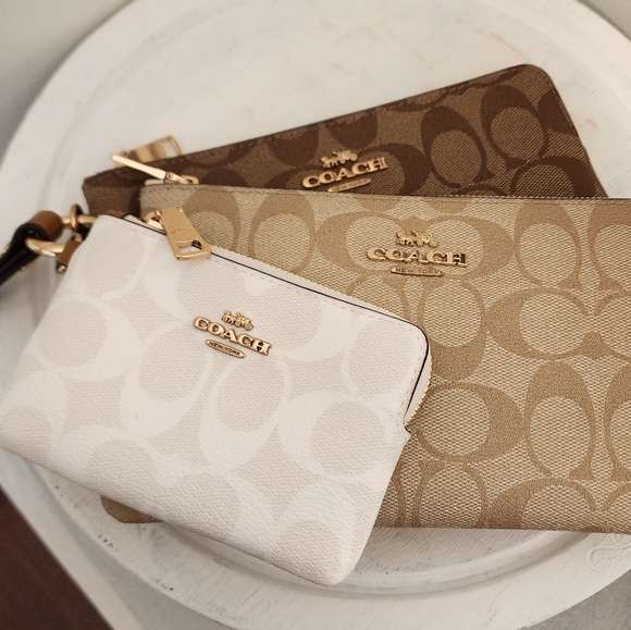 Coach NWT Corner Zip Trio Set Signature Canvas Mixed Clutch - Picture 2 of 8